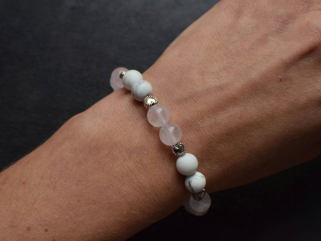 Bracelet d'intention - Douce présence (Quartz rose & howlite blanche mate)