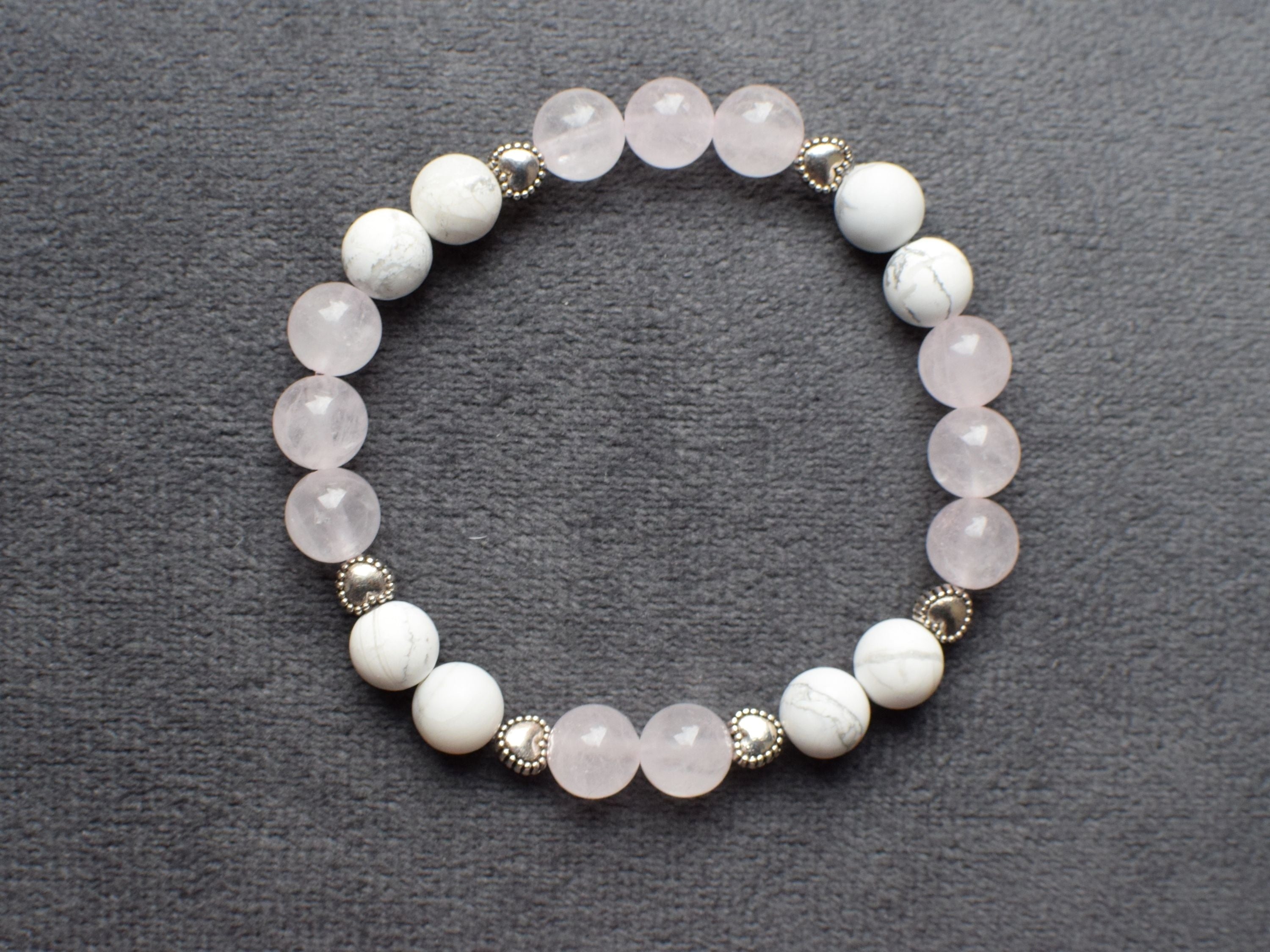 Bracelet d'intention - Douce présence (Quartz rose & howlite blanche mate)