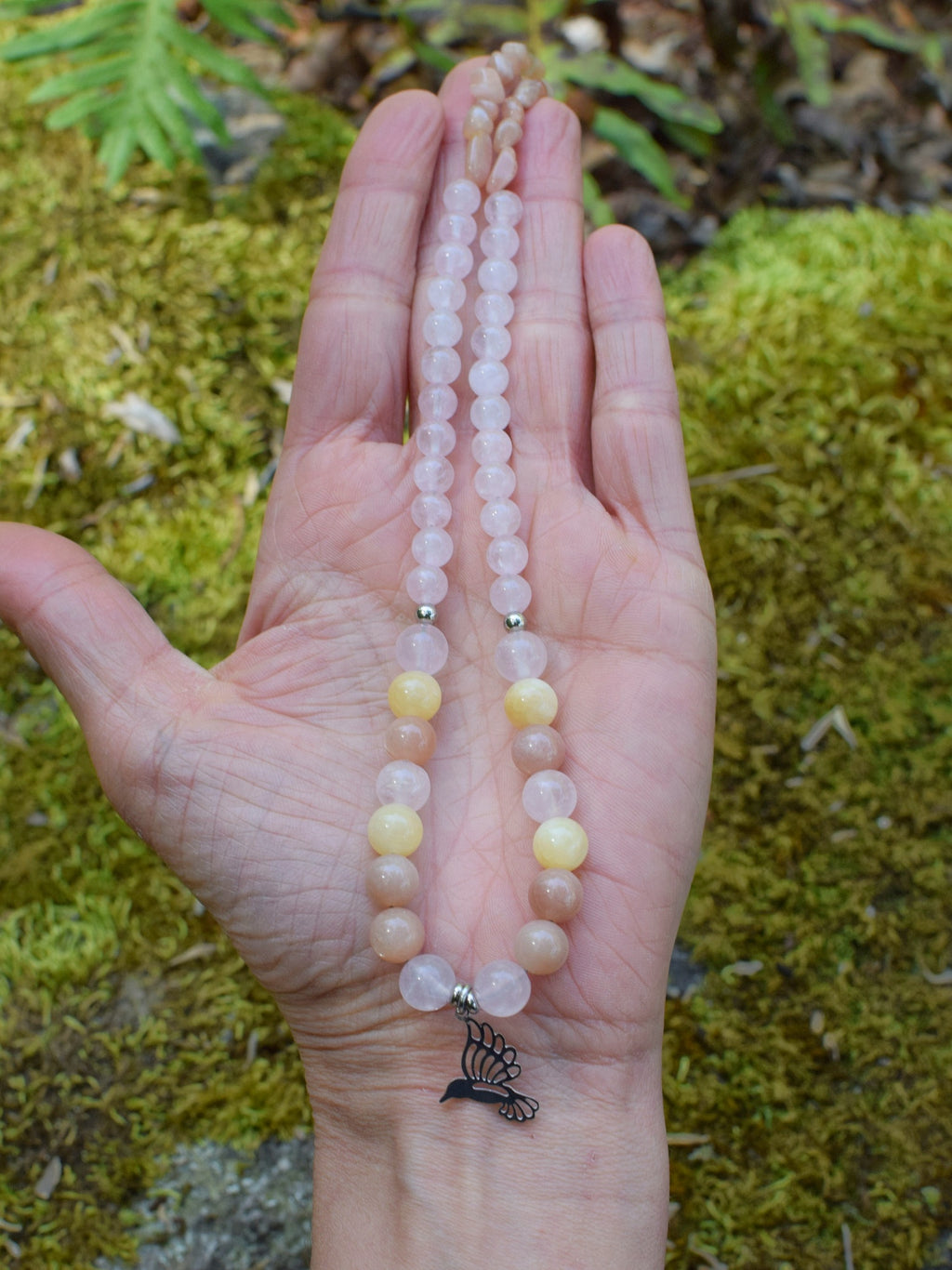 Collier d'intention - Battement léger (Quartz rose, calcite & pierre de lune)