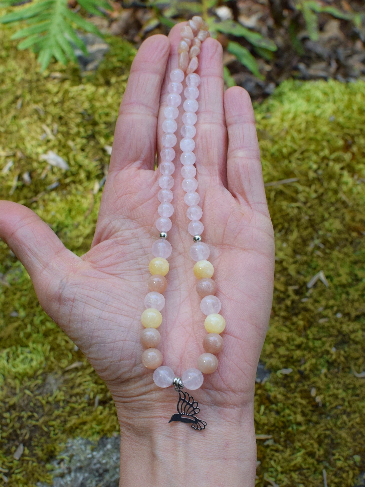 Collier d'intention - Battement léger (Quartz rose, calcite & pierre de lune)
