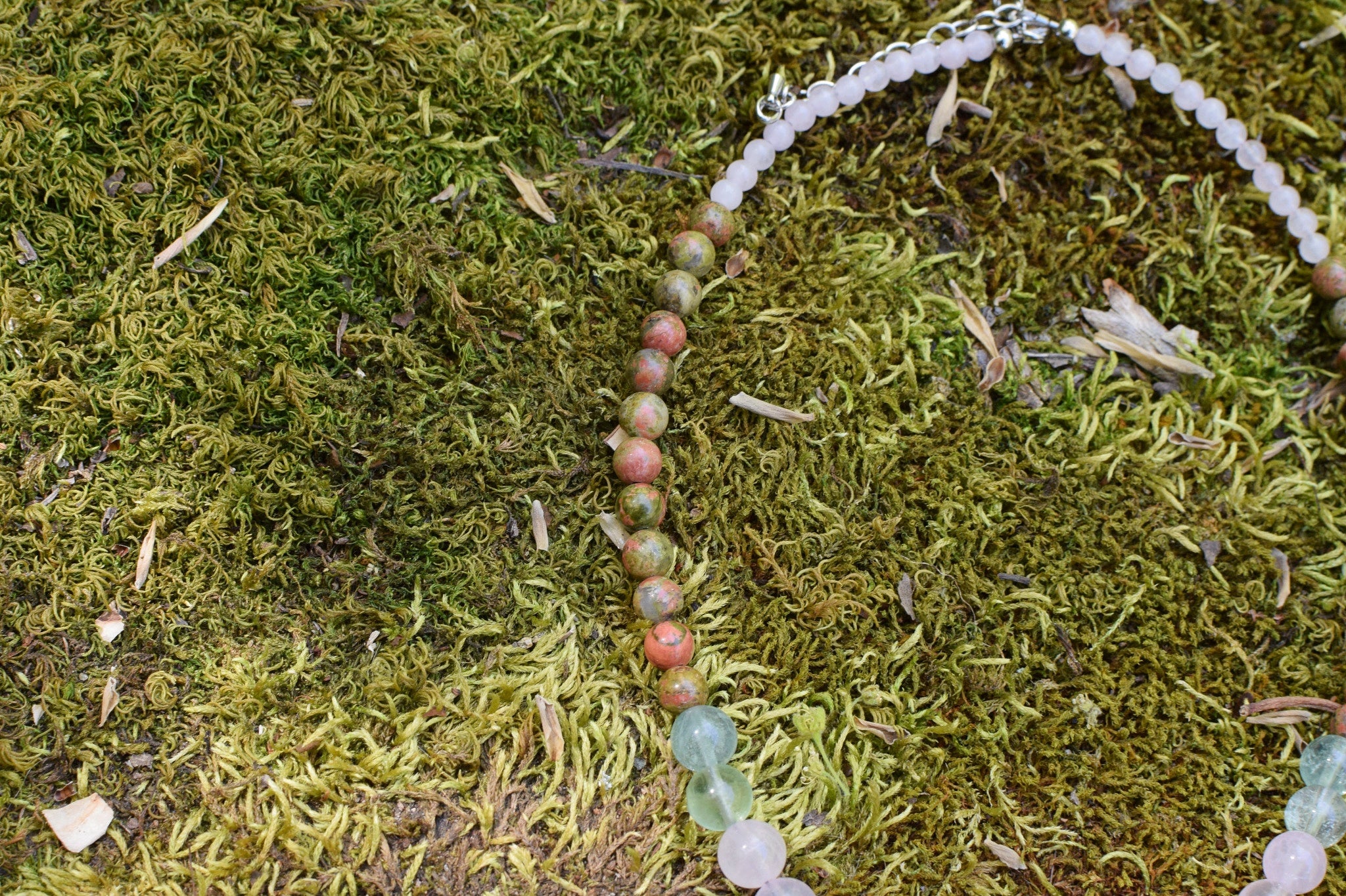 Collier d'intention - Vent doux (Fluorite, quartz rose & unakite)