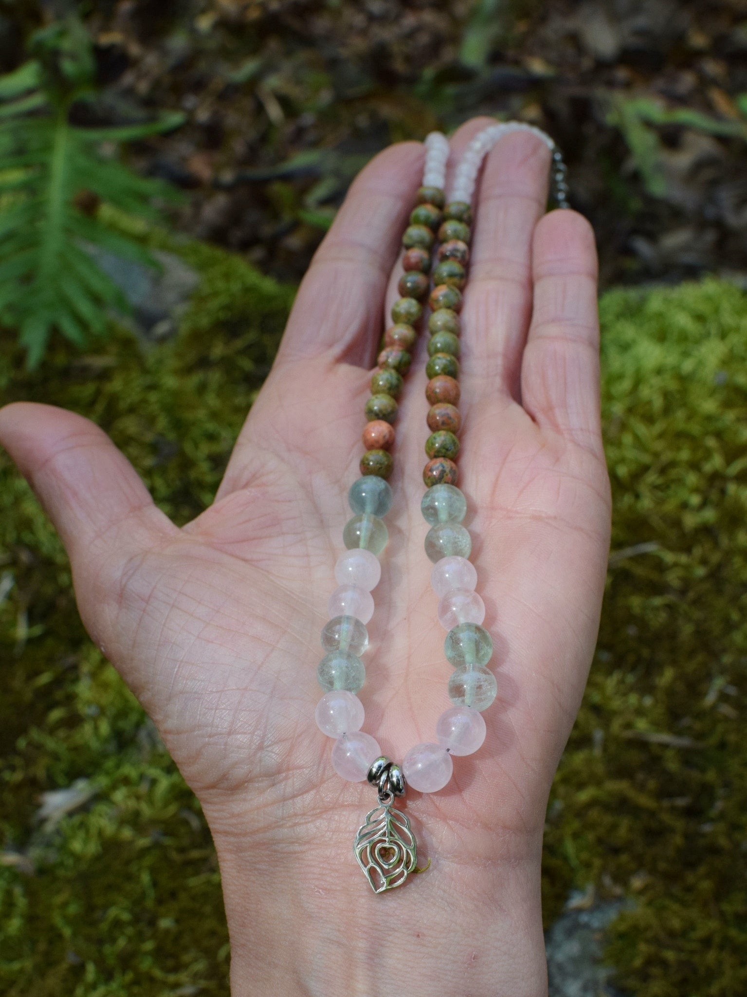 Collier d'intention - Vent doux (Fluorite, quartz rose & unakite)