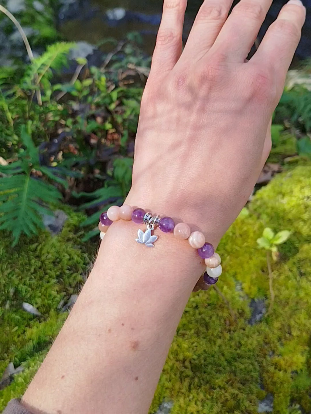 Bracelet d'intention - Eclosion Lunaire (Améthyste & Pierre de Lune)