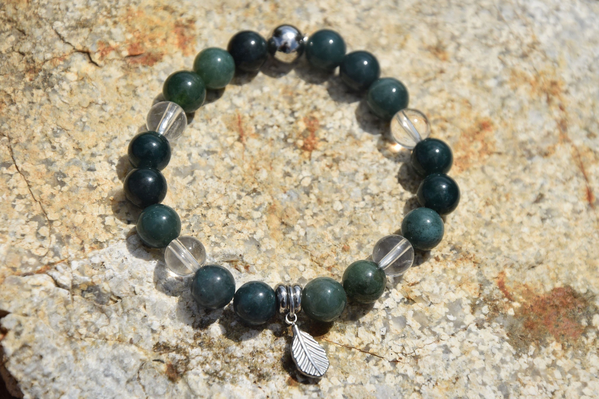 Bracelet d’intention - Reflet des feuillages (Agate mousse et cristal de roche)