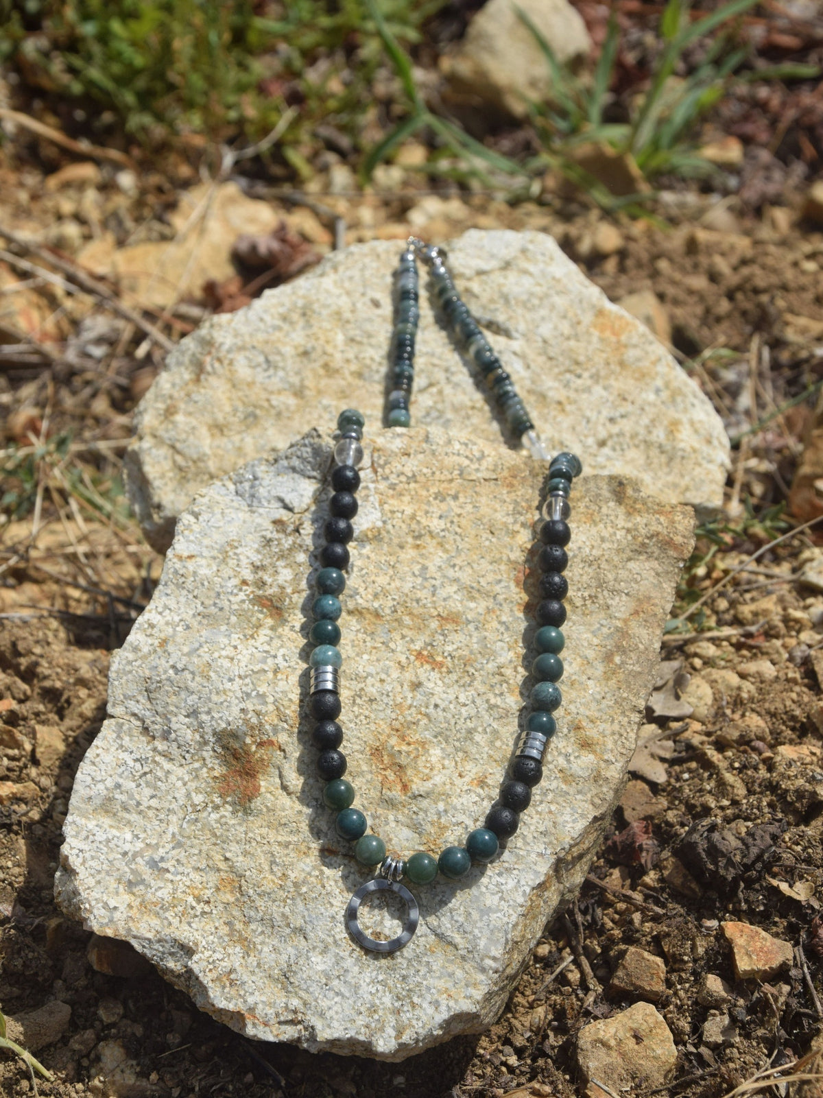 Collier d’intention - Origine Minérale  (Agate mousse, pierre de lave, cristal de roche)