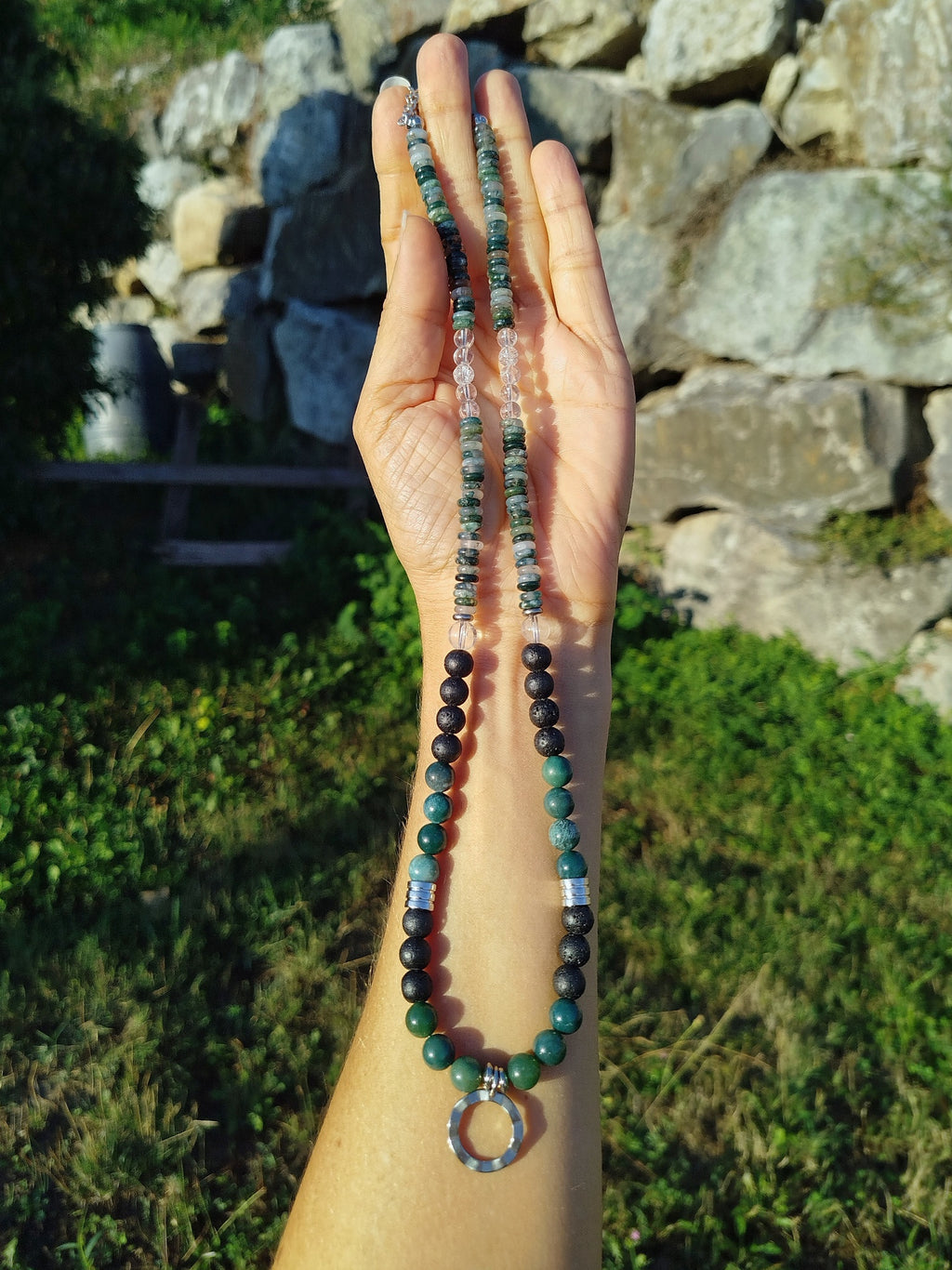 Collier d’intention - Origine Minérale  (Agate mousse, pierre de lave, cristal de roche)